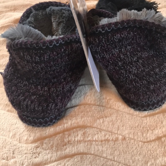 The original muk luks slippers - Picture 3 of 7